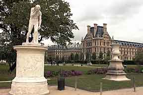 Tuileriesmieux.jpg (10444 octets)